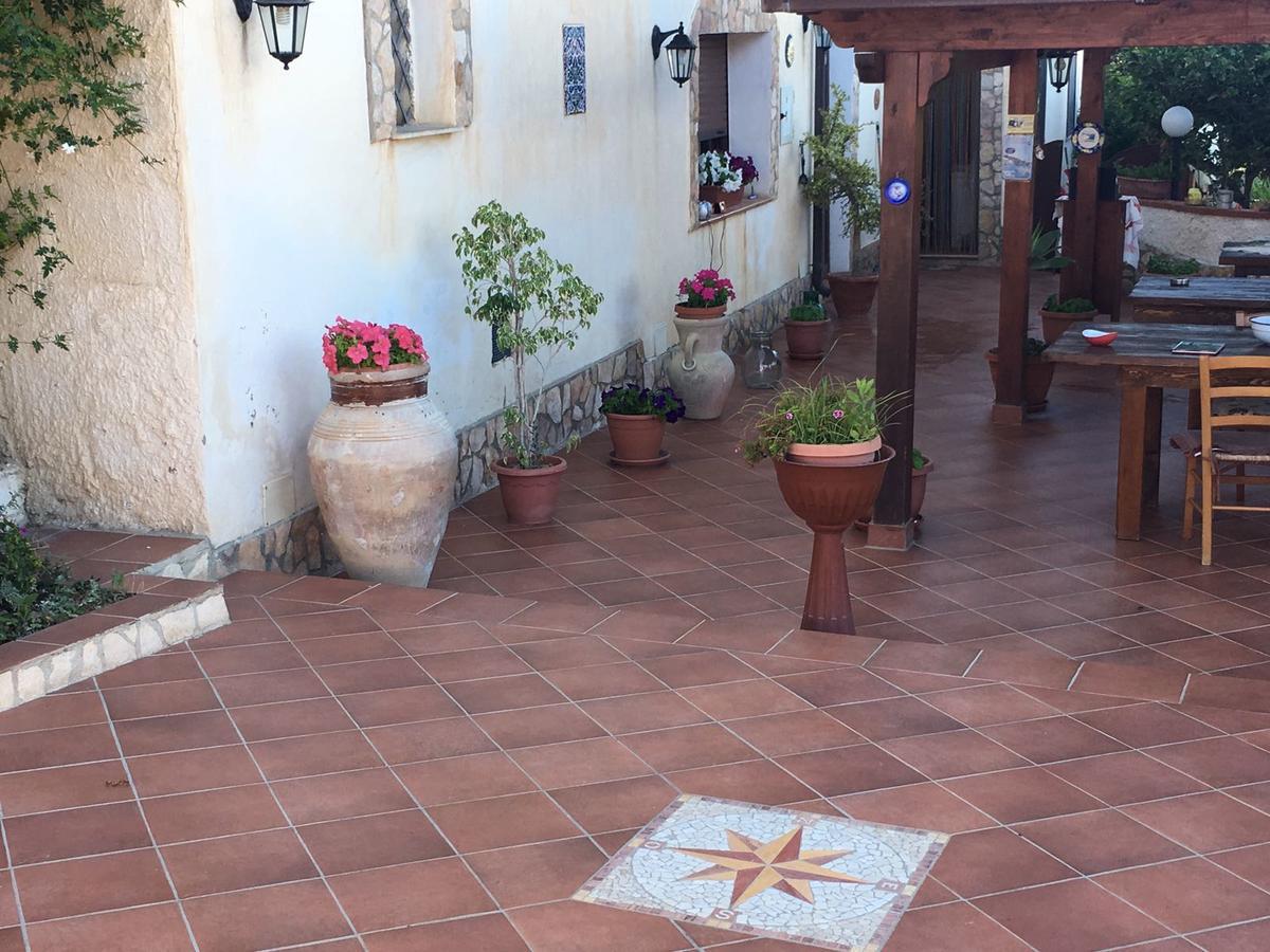 La Bianca Scogliera Bed & Breakfast Realmonte Exterior photo